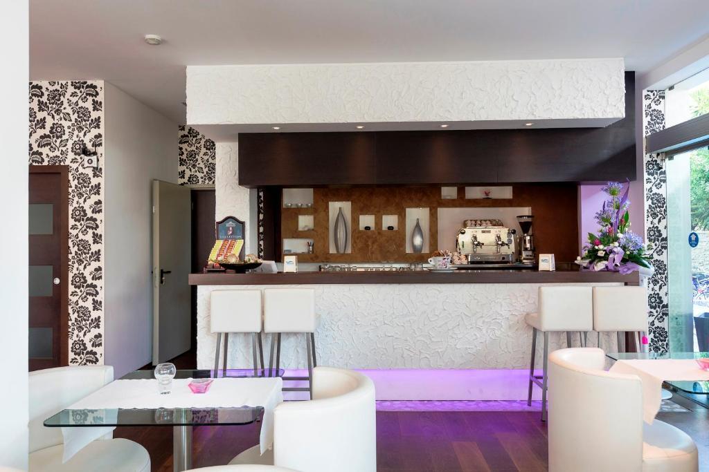 Medi Garden Hotel&Residence アルバ・アドリアティカ エクステリア 写真