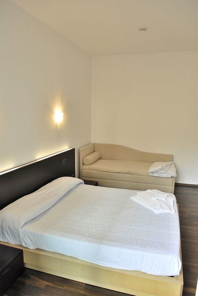 Medi Garden Hotel&Residence アルバ・アドリアティカ エクステリア 写真