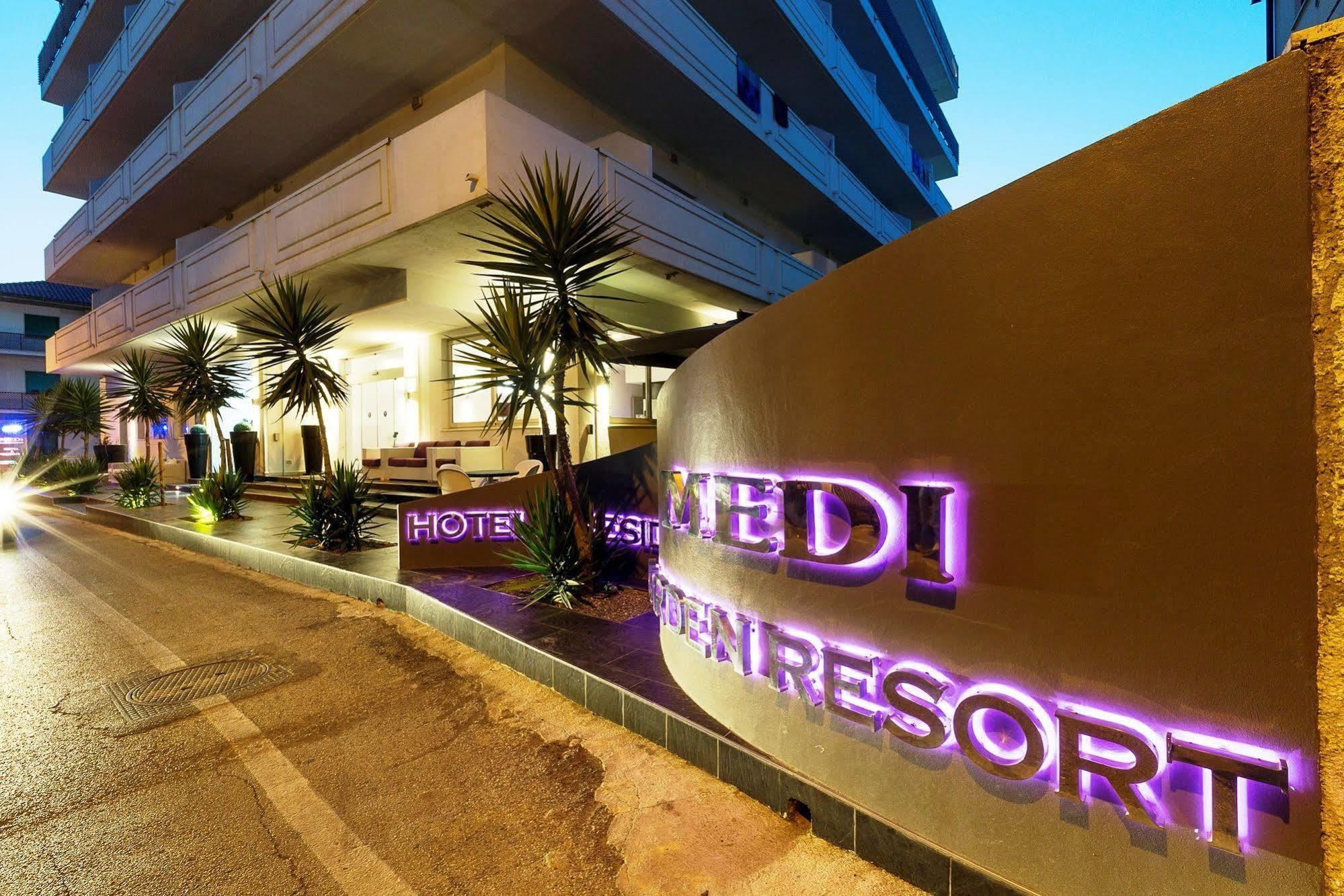 Medi Garden Hotel&Residence アルバ・アドリアティカ エクステリア 写真